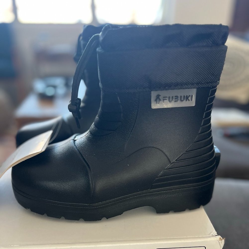 NWT FUBUKI NISEKO 2.0 LOW Snow Boot Size 8/EU39 Black Gender Neutral
